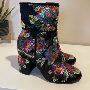 Steven madden floral booties